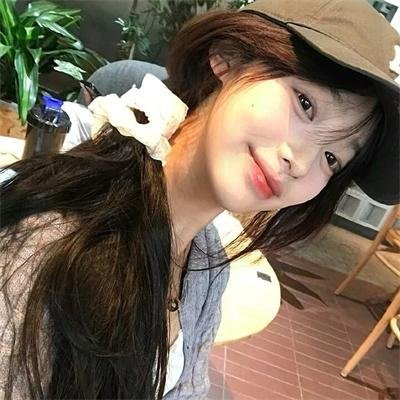 中原女警